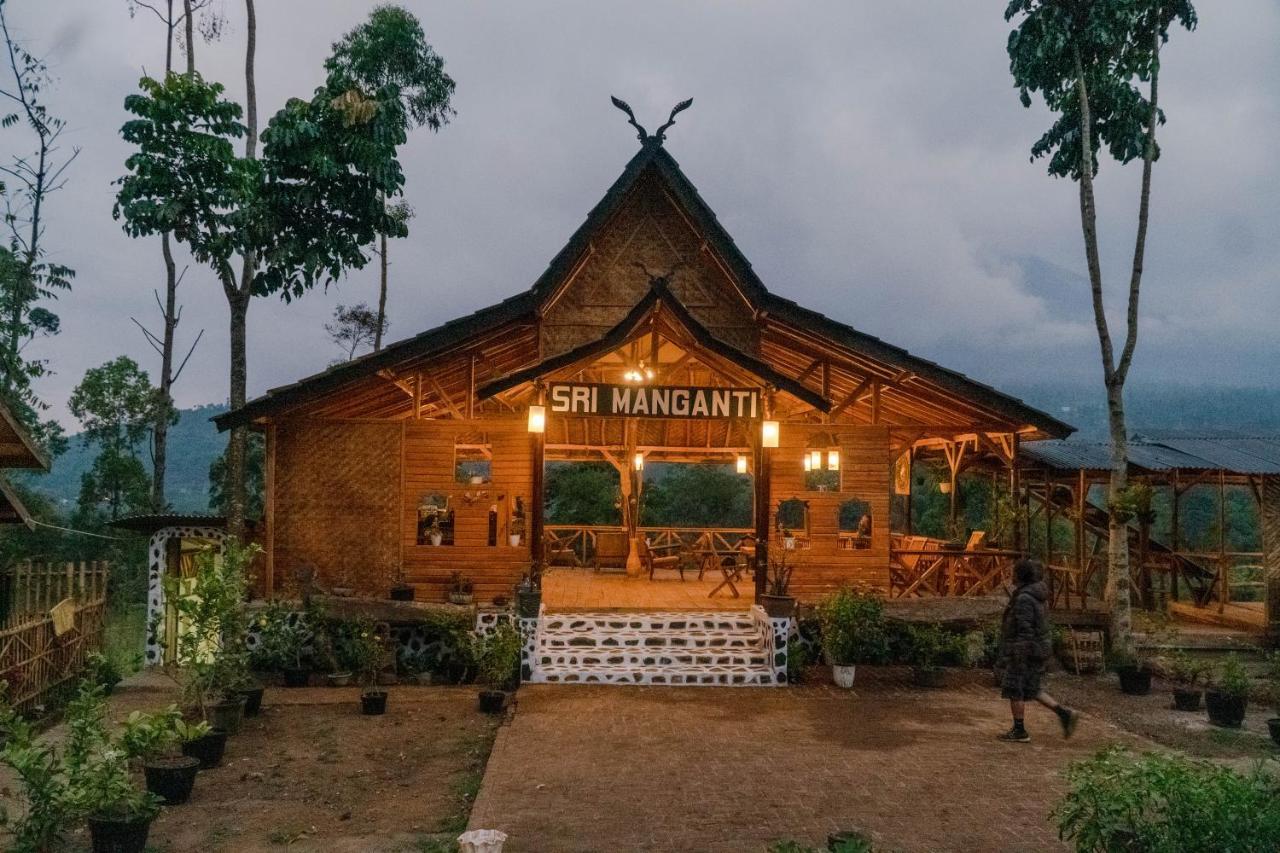 °KAMPUNG BARETO COTTAGE AND RESTO CISURUPAN (Indonesia) - from US$ 38 ...